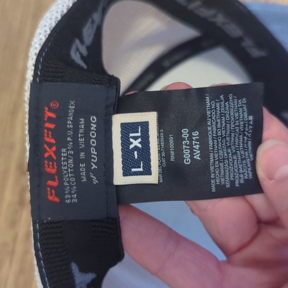 Hurley Baseball Cap - Picture 3 of 4